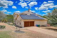Spacious, Dog-Friendly Home with Two Decks, Views, Grill, W/D & Community Pool - B&B Lago Vista