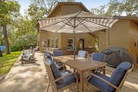 Two-Story Waterfront Retreat with Boat Dock, Two Firepits & Two Kayaks - Ferienwohnung Burnet