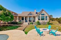 Luxe Designer Hill Country Home Near Austin with Amazing Views & Infinity Pool - B&B Marble Falls