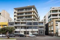 Luxe Port Melbourne Retreat 1BR, 2 Bath and Pool - B&B Melbourne