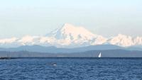 View of Ocean & MOUNT BAKER - Ferienwohnung White Rock