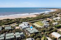Beachfront stay - walk everywhere no car needed - B&B Anglesea