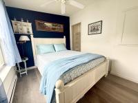Salt Air Cottage at Beach Dreams Pool By Beach - Chambres d'hôtes Wells