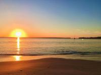 Sea La Stay Beach House by Book Jervis Bay - Spacious Dual Living Retreat in Vincentia 3 Mins Walk to the Beach - Chambres d'hôtes Vincentia
