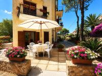 Casa vacanze Gardenia Caprera e spiagge WiFi e Parcheggio - B&B La Maddalena
