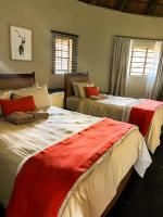Mokolodi Nature Reserve Elephant Rock Chalets - B&B Mmokolodi