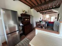 Spacious home with pool and vineyard views close to Greve in Chianti - B&B Greve In Chianti