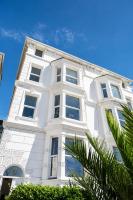 Stylish Top Floor Retreat with Stunning Solent Views - Chambres d'hôtes Portsmouth