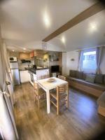 Mobil-Home Prestige 3 Chambres Camping Mar Estang 4 Bord de Mer Cli - Bed and Breakfast Canet-en-Roussillon