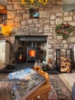 Loch Ness village cottage for 2 with free parking & pets welcome - Ferienwohnung Drumnadrochit