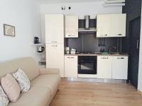 Luca's Home by Quokka 360 - Close to Como Downtown - B&B Como