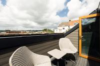 The Old Coach House, Luxury Harbourside Apartment - Bed and Breakfast Bristol