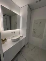 Manhattan Comfort - B&B Ivano-Frankivsk