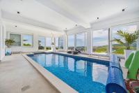 Luxury Villa with Indoor Pool and Sauna - B&B Zagreb