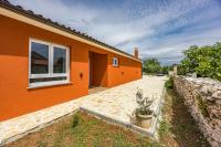Villa Martha Sisan near Pula for 6 persons with 30 m2 private pool - 3 km from the beach - Chambres d'hôtes Šišan