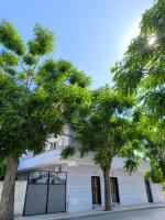 New Apartment close to Sea and Downtown - Ferienwohnung Vlora