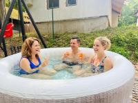 Chata na Jahodníku - B&B Lošonec