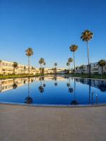 VIVASTAY - 2 chambres avec Accès Direct Plage & Grandes Piscines- - B&B Dar Hamida