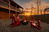 Skyline Ridge Cabin Hot Tub, Fire Pit & Views - Ferienwohnung Cove Creek Cascades