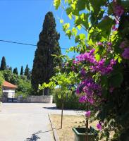 Trogir apartments 4 rooms - B&B Trogir
