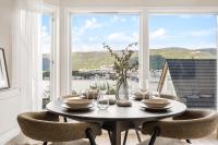 Newly renovated in 2026 - Spectacular view - Large living room - Ferienwohnung Bergen