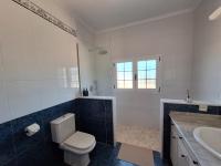 Villa cerca de Valencia con piscina junto a la montaña - Chambres d'hôtes Vilamarxant