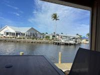 King Suite on Canal - Bed and Breakfast Saint James City