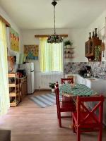 Almadovarhouse - B&B Makhinjauri