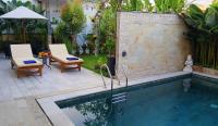 VILLA PAPA PUTU - Bed and Breakfast Banjar