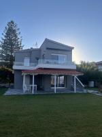 Seafront Apartment - B&B Skala Mistegnon