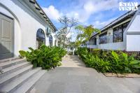StayVista at Ivory Palms with Pool, AC, WiFi - B&B Moira