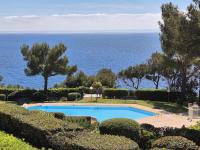 Résidence avec piscine, vue mer, tennis, parc pour enfants - Chambres d'hôtes Saint-Mandrier-sur-Mer