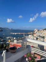 Agenzia Isotur Petalo di Rosa - B&B Ponza