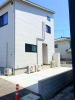 熊本駅徒歩約10分-新築一軒家-最大7名-駐車場あり-プロジェクター完備-グループ家族におすすめ - Chambres d'hôtes kumamoto