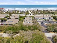 Coastal Haven at Sea Woods – Charming NSB Getaway - Bed and Breakfast New Smyrna Beach