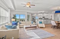 3 Bedroom 2 Bath Oceanwalk Condo With Estuary Views - Ferienwohnung New Smyrna Beach
