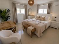 5BR Villa Aruba with Pool Sleeps 10 Family Friends - Ferienwohnung Santa Cruz