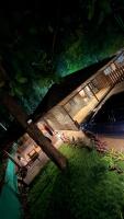 Arka Homes Bhor Serene Nature 2BHK Villa with Bonfire, BBQ, lawn, shared pool and Kayaking - Bed and Breakfast Karondi Khurd
