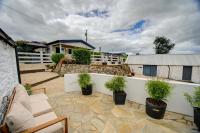 Traditional Cottage with Private Hot Tub in the Heart of Donegal - Chambres d'hôtes Letterkenny