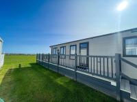 Stunning Lodge Full Sea Views At Broadland Sands In Suffolk Ref 20089Bs - Bed and Breakfast Hopton