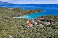 Apartments Petra - 100 m from the Beach - B&B Kampor
