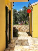 Gelbes Haus Korfu - B&B Píthos
