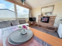 Superb 8 Berth Caravan At California Cliffs, Near Scratby Beach Ref 50006G - B&B Great Yarmouth