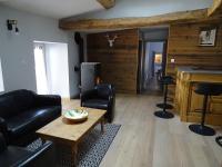 Large Family Home - Ferienwohnung L'Abergement-de-Varey