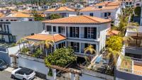 Villa Palmeiras by YOUR KEY MADEIRA - B&B Funchal