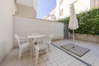 Apartamento de 1 dormitorio con terraza