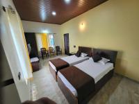 Aarnikaa Homestay - Bed and Breakfast Tīrthahalli
