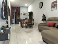 Room&Rest 195 Homestay Seremban , Mutiara Galla , North South Highway , Labu - B&B Seremban