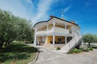 OliveUm Apartments - B&B Umago