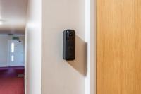 Slough - Bright 1-Bed - Lift Access, Sleeps 4, Free Parking - Chambres d'hôtes Slough